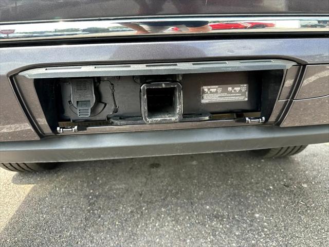 used 2016 GMC Yukon XL car, priced at $24,995