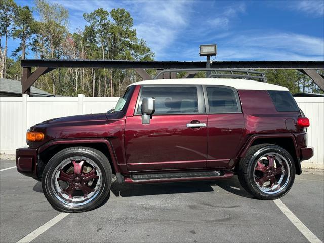 used 2007 Toyota FJ Cruiser car, priced at $18,995