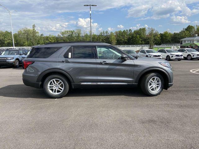 new 2025 Ford Explorer car, priced at $40,308