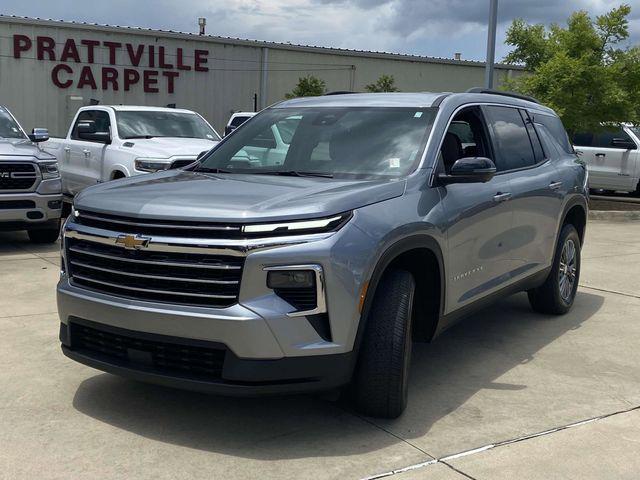 used 2024 Chevrolet Traverse car, priced at $33,487