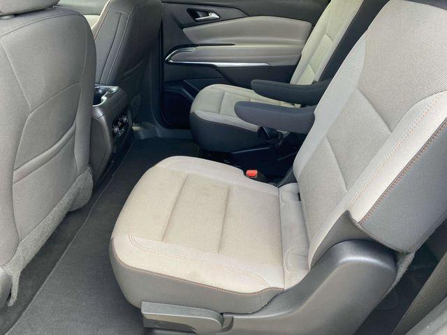 used 2024 Chevrolet Traverse car, priced at $33,487