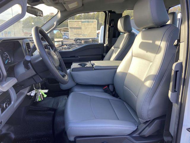 new 2024 Ford F-250 car, priced at $42,425