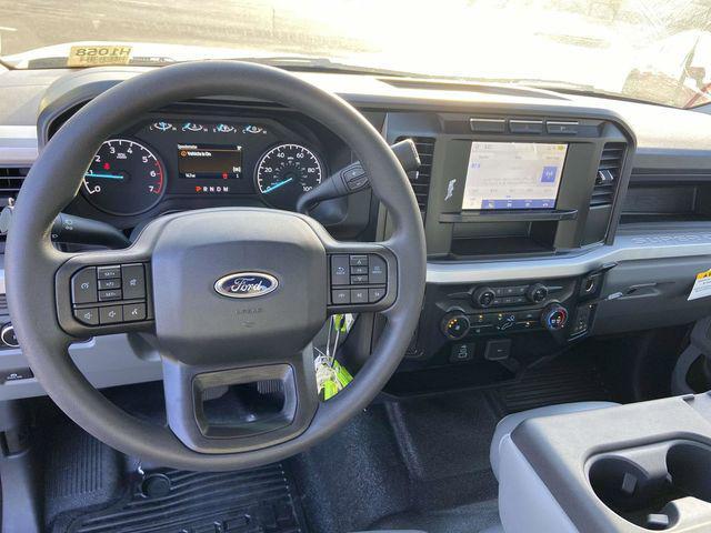 new 2024 Ford F-250 car, priced at $42,425