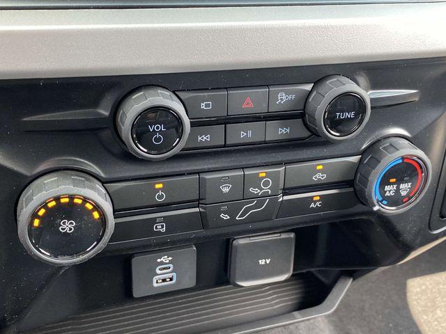 new 2025 Ford F-250 car, priced at $58,030