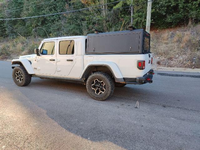 used 2022 Jeep Gladiator car, priced at $36,594