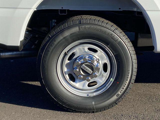 new 2024 Ford F-250 car, priced at $40,240