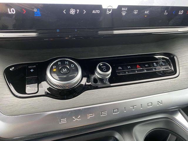 new 2025 Ford Expedition Max car, priced at $83,230