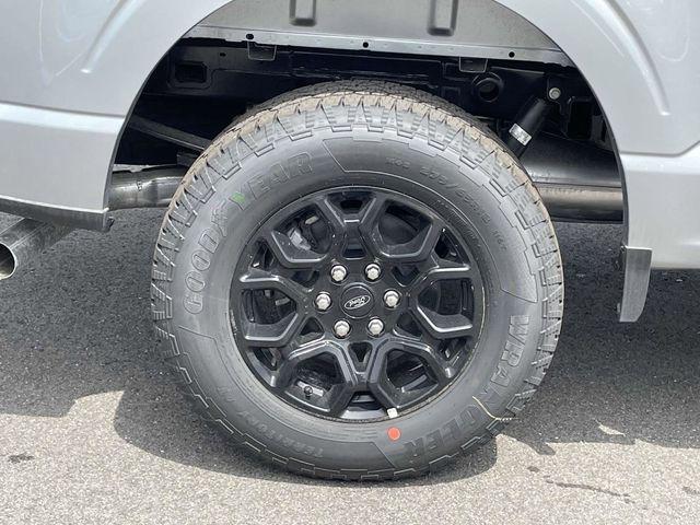 new 2025 Ford F-150 car, priced at $45,274