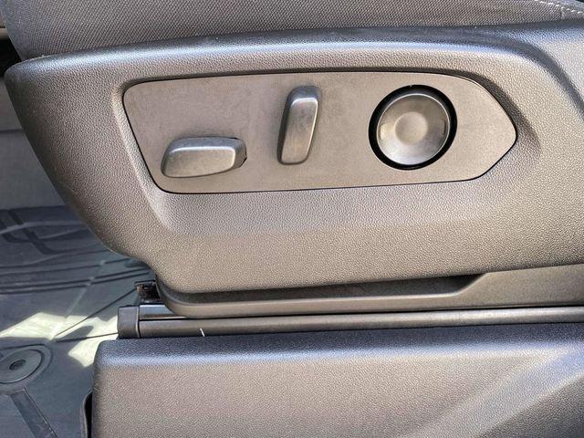 used 2022 Chevrolet Silverado 1500 car, priced at $32,671
