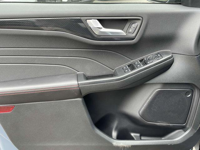 new 2025 Ford Escape car, priced at $30,738