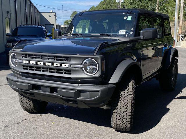 new 2025 Ford Bronco car, priced at $44,297
