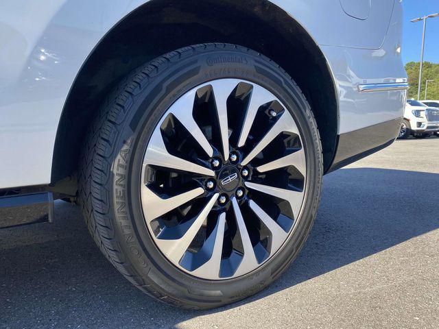 used 2022 Lincoln Navigator car, priced at $42,990