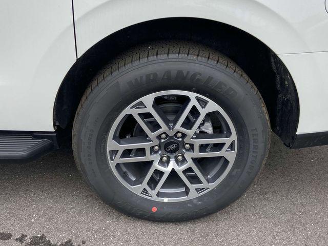 new 2025 Ford Expedition Max car, priced at $71,905