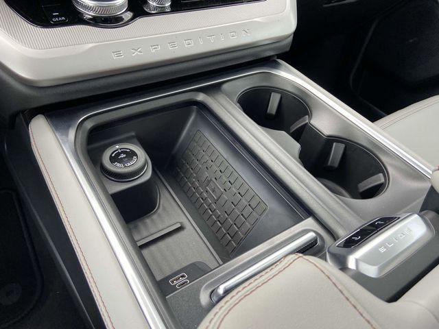 new 2025 Ford Expedition Max car, priced at $71,905