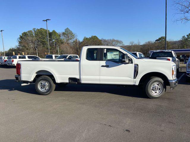 new 2024 Ford F-250 car, priced at $40,240