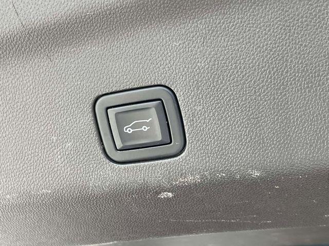 used 2021 GMC Yukon XL car, priced at $45,464