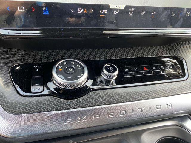 new 2025 Ford Expedition car, priced at $80,490