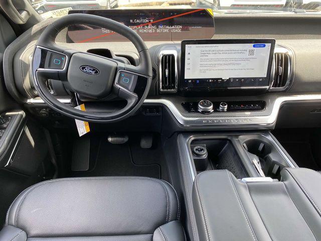 new 2025 Ford Expedition car, priced at $80,490