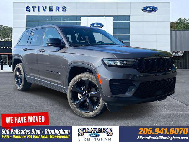used 2022 Jeep Grand Cherokee car, priced at $27,999