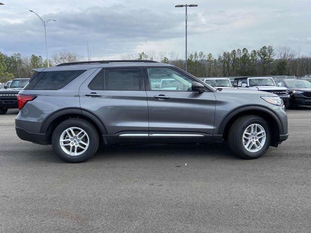 new 2025 Ford Explorer car, priced at $40,392