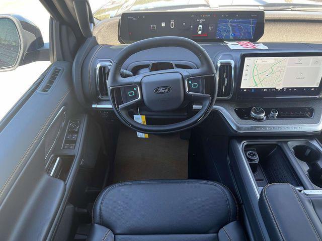 new 2025 Ford Expedition car, priced at $80,191
