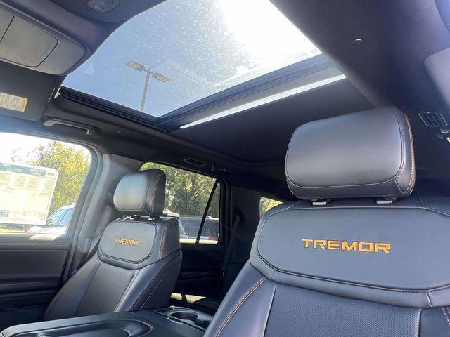 new 2025 Ford Expedition car, priced at $80,191