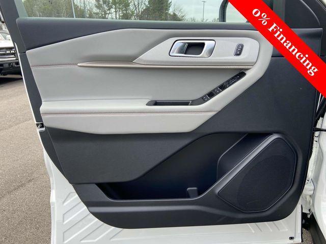 new 2025 Ford Explorer car, priced at $38,171