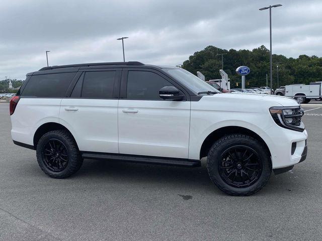 new 2025 Ford Expedition car, priced at $79,200