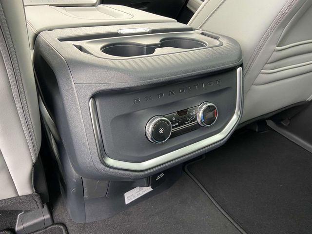 new 2025 Ford Expedition car, priced at $69,205
