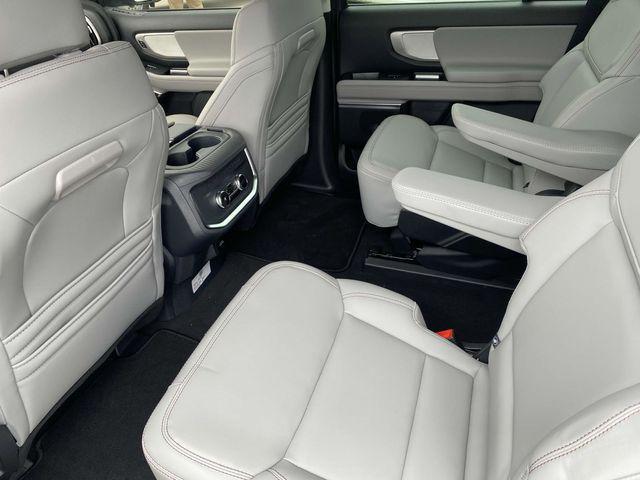new 2025 Ford Expedition car, priced at $79,200