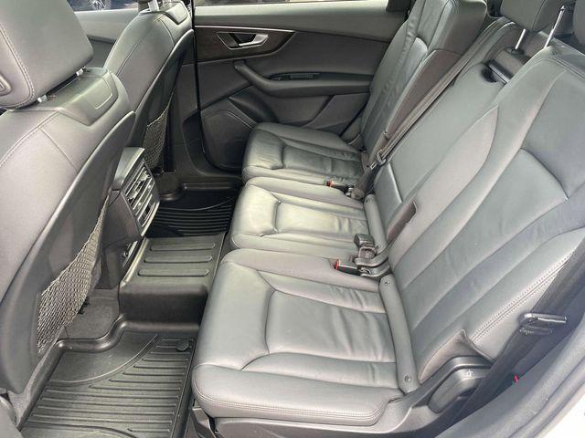 used 2021 Audi Q7 car, priced at $27,777