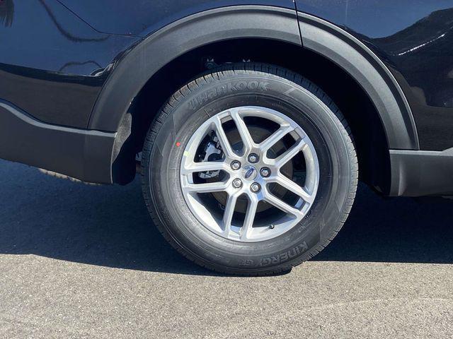 new 2025 Ford Explorer car, priced at $36,801