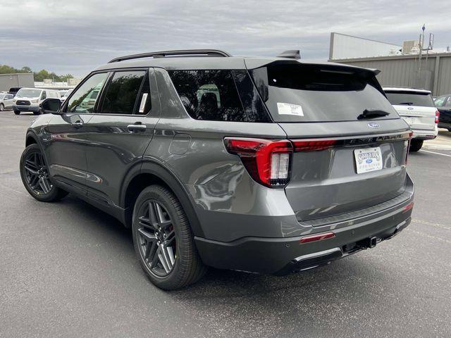 new 2025 Ford Explorer car, priced at $45,895