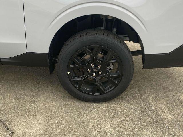 new 2025 Ford Maverick car, priced at $29,727