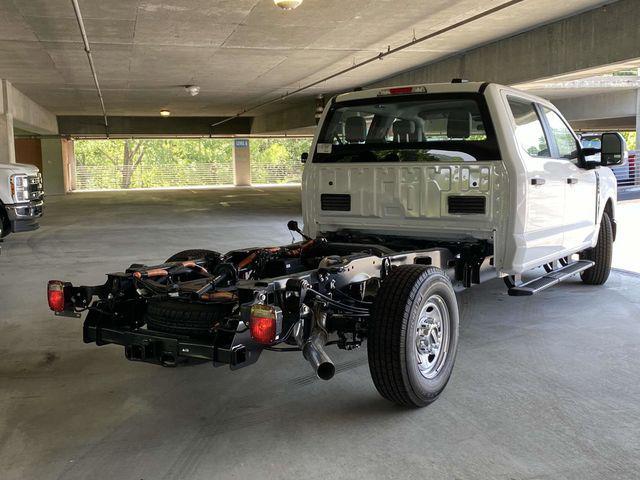 new 2025 Ford F-250 car, priced at $52,060