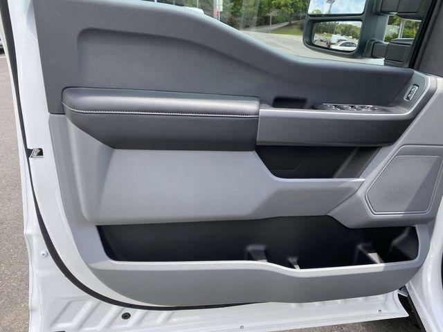 new 2025 Ford F-250 car, priced at $52,060