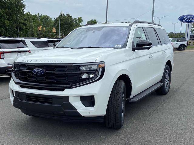 new 2025 Ford Expedition car, priced at $69,205