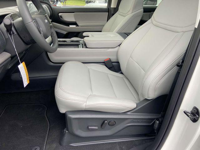 new 2025 Ford Expedition car, priced at $69,205