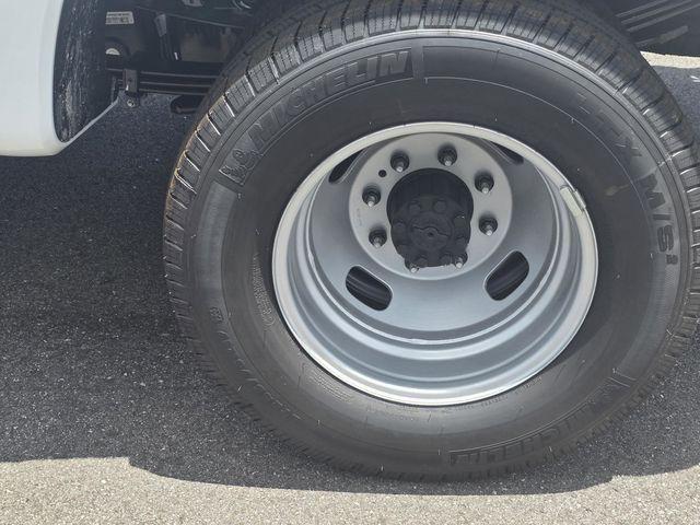 new 2025 Ford F-350 car, priced at $69,065