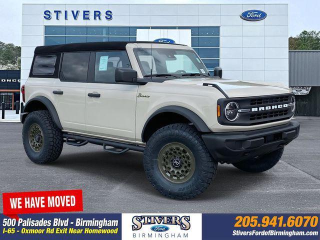new 2025 Ford Bronco car, priced at $49,686
