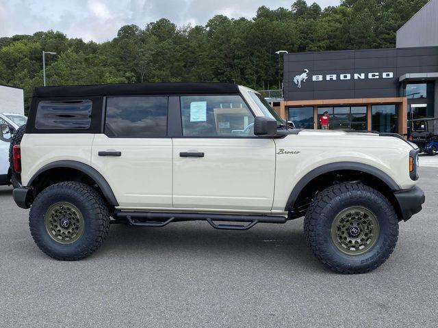 new 2025 Ford Bronco car, priced at $49,686