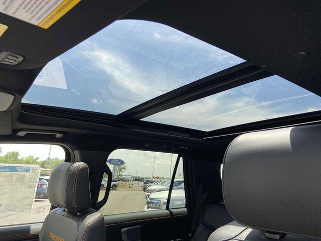 new 2025 Ford Expedition car, priced at $83,025