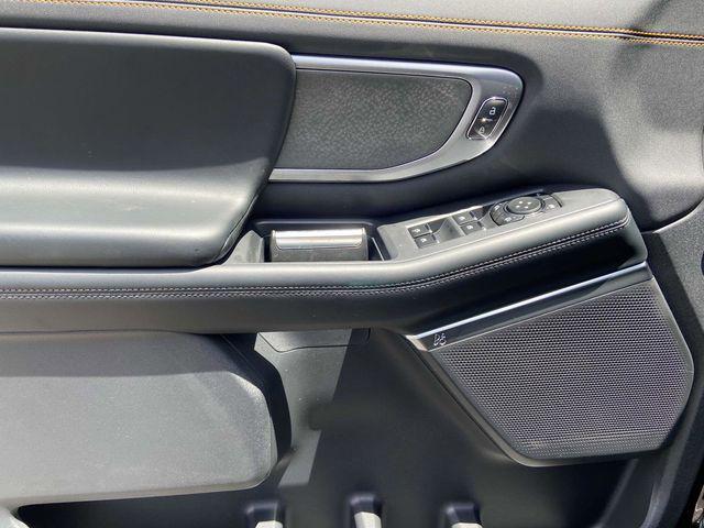 new 2025 Ford Expedition car, priced at $83,025