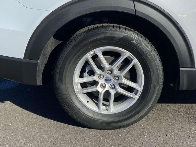new 2025 Ford Explorer car, priced at $41,620