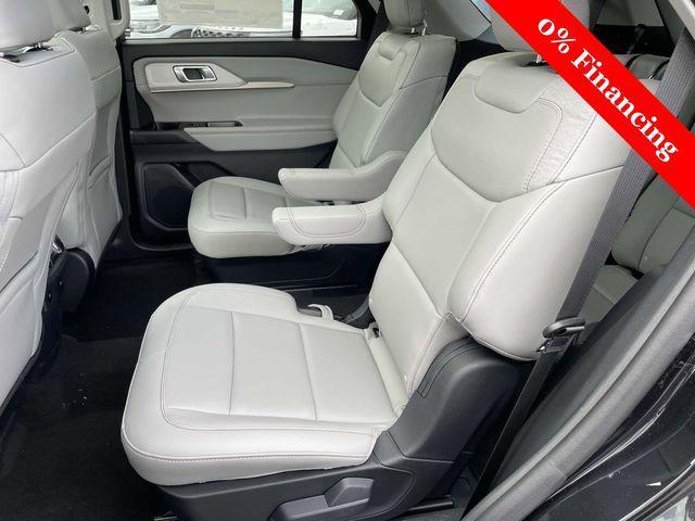 new 2025 Ford Explorer car, priced at $40,727