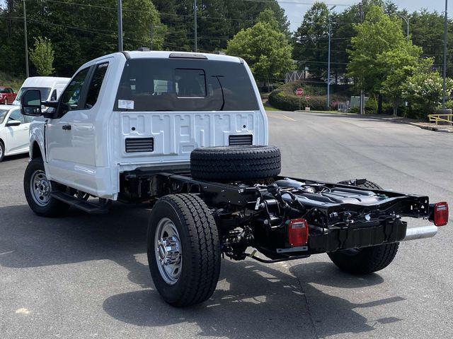 new 2025 Ford F-350 car, priced at $59,445