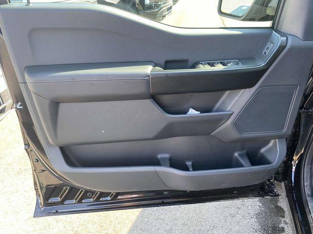 new 2025 Ford F-150 car, priced at $45,712