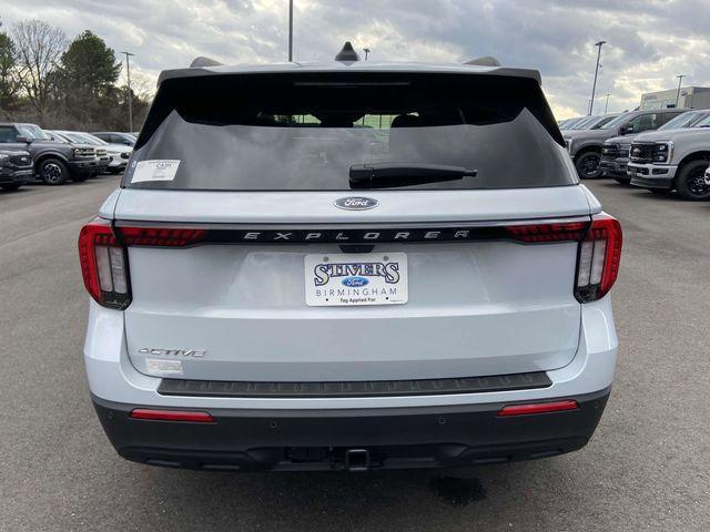 new 2025 Ford Explorer car, priced at $37,801