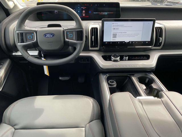 new 2025 Ford Expedition car, priced at $69,205