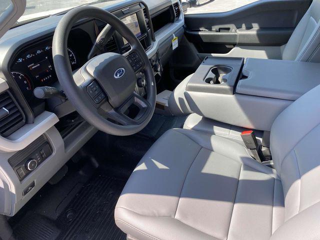 new 2025 Ford F-250 car, priced at $52,060